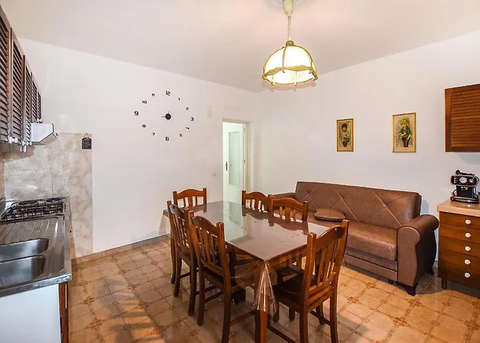 Lovely Home In Marina Di Lizzano With Wifi